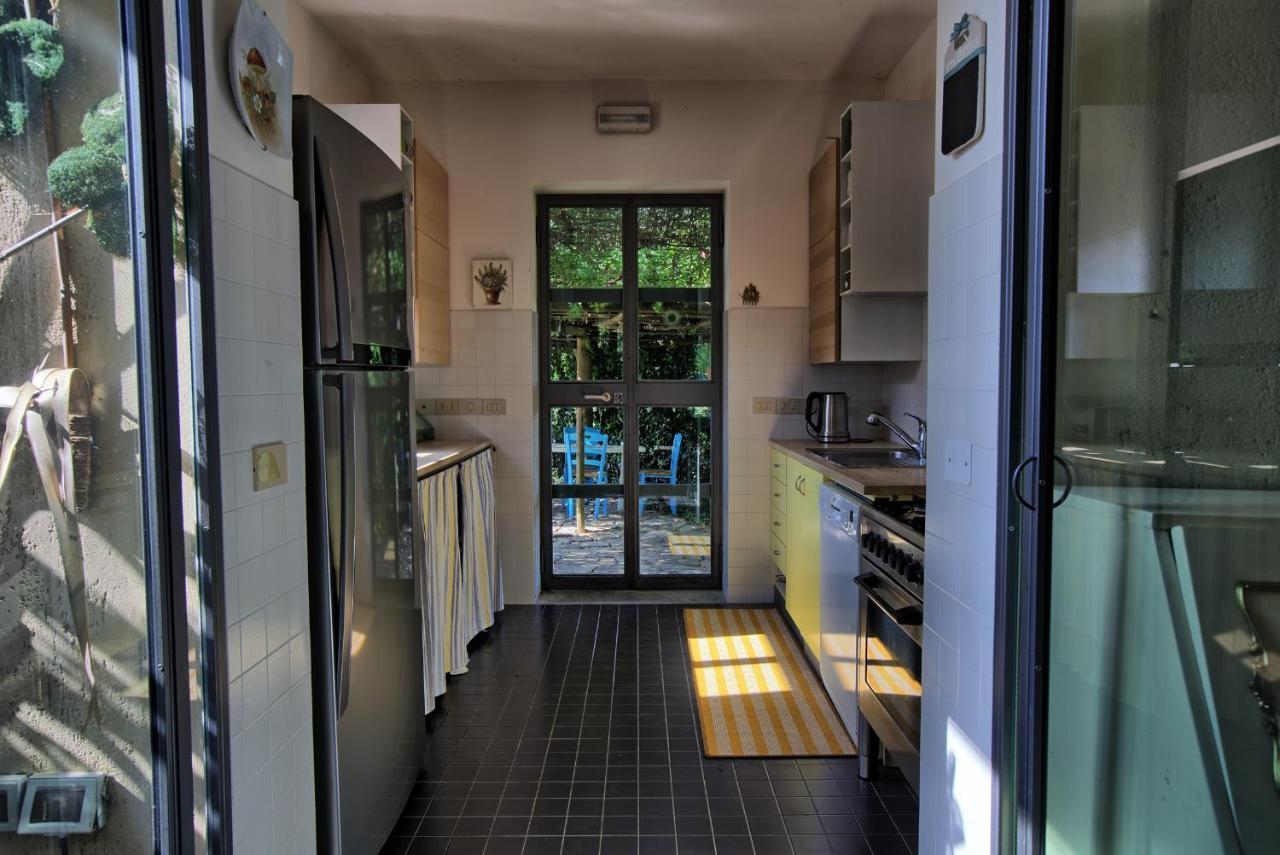 Grande Villa Storica Per Vacanze Con Giardino Privato E Piscina Ostra ภายนอก รูปภาพ