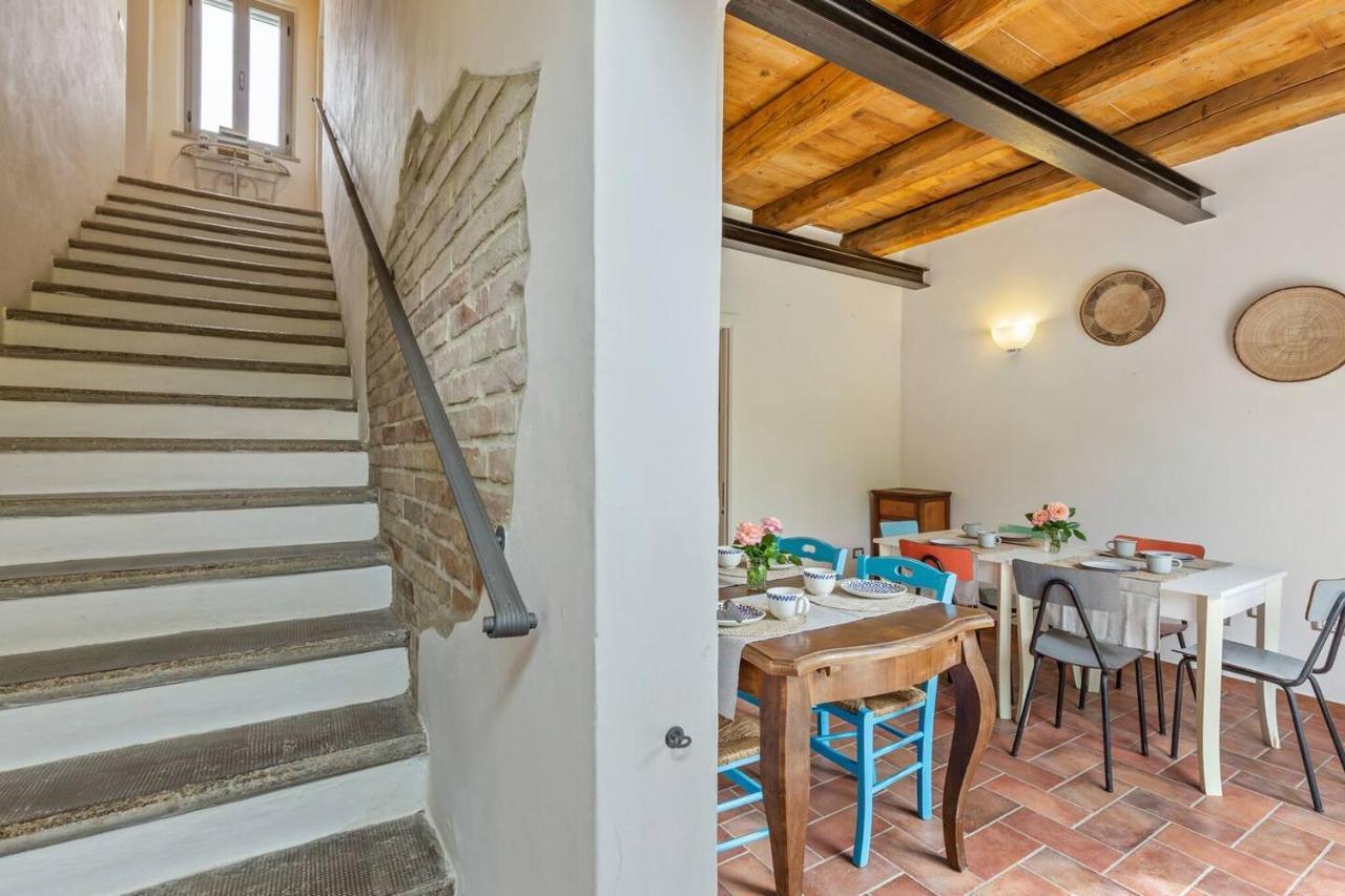 Grande Villa Storica Per Vacanze Con Giardino Privato E Piscina Ostra ภายนอก รูปภาพ