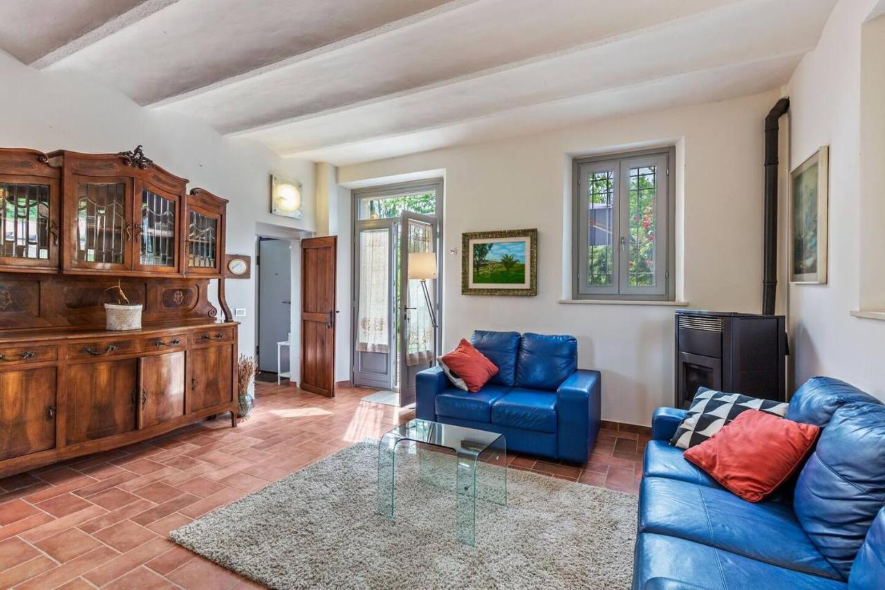 Grande Villa Storica Per Vacanze Con Giardino Privato E Piscina Ostra ภายนอก รูปภาพ