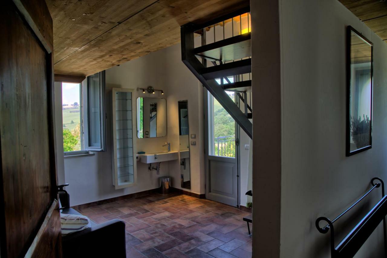 Grande Villa Storica Per Vacanze Con Giardino Privato E Piscina Ostra ภายนอก รูปภาพ