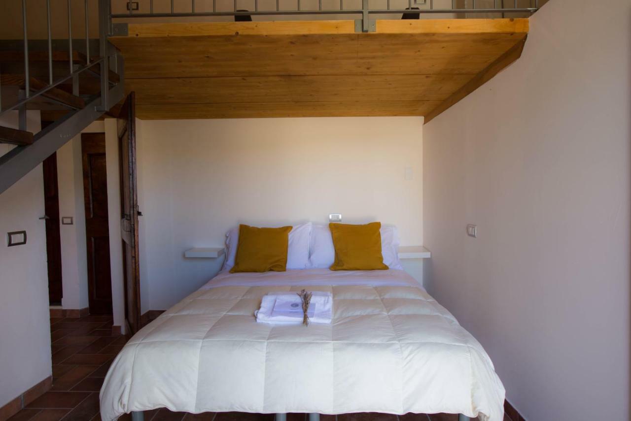 Grande Villa Storica Per Vacanze Con Giardino Privato E Piscina Ostra ภายนอก รูปภาพ