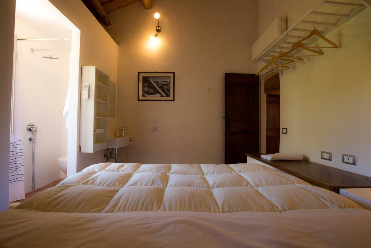 Grande Villa Storica Per Vacanze Con Giardino Privato E Piscina Ostra ภายนอก รูปภาพ
