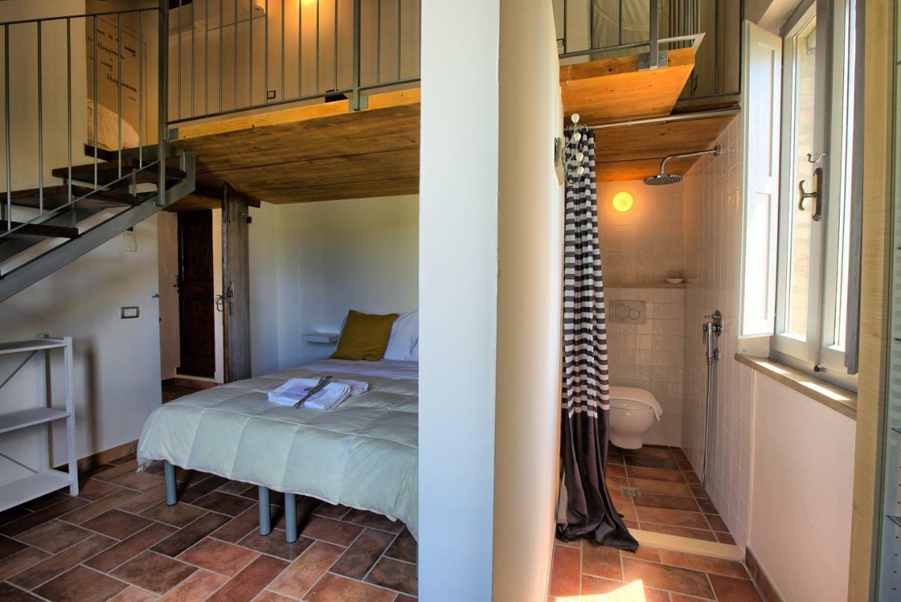 Grande Villa Storica Per Vacanze Con Giardino Privato E Piscina Ostra ภายนอก รูปภาพ