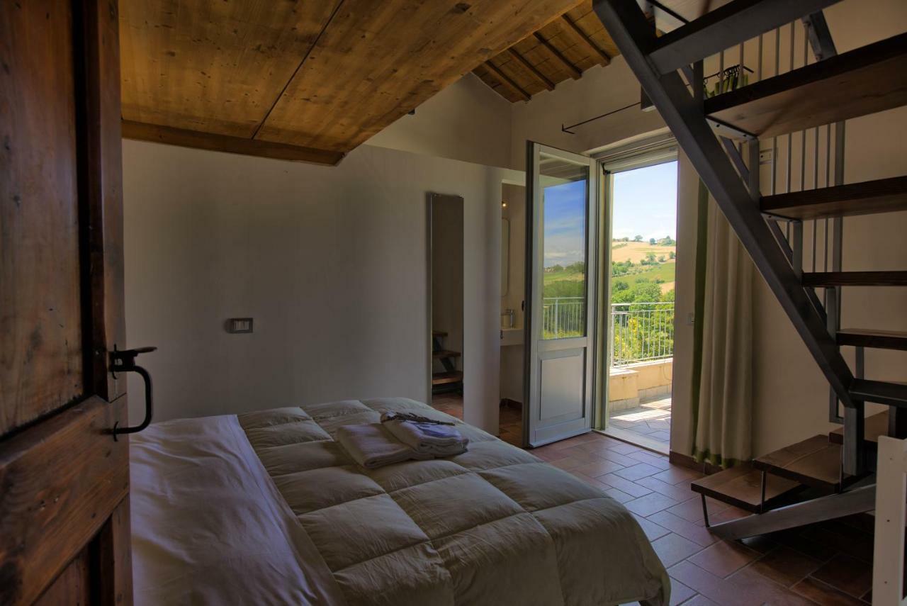Grande Villa Storica Per Vacanze Con Giardino Privato E Piscina Ostra ภายนอก รูปภาพ